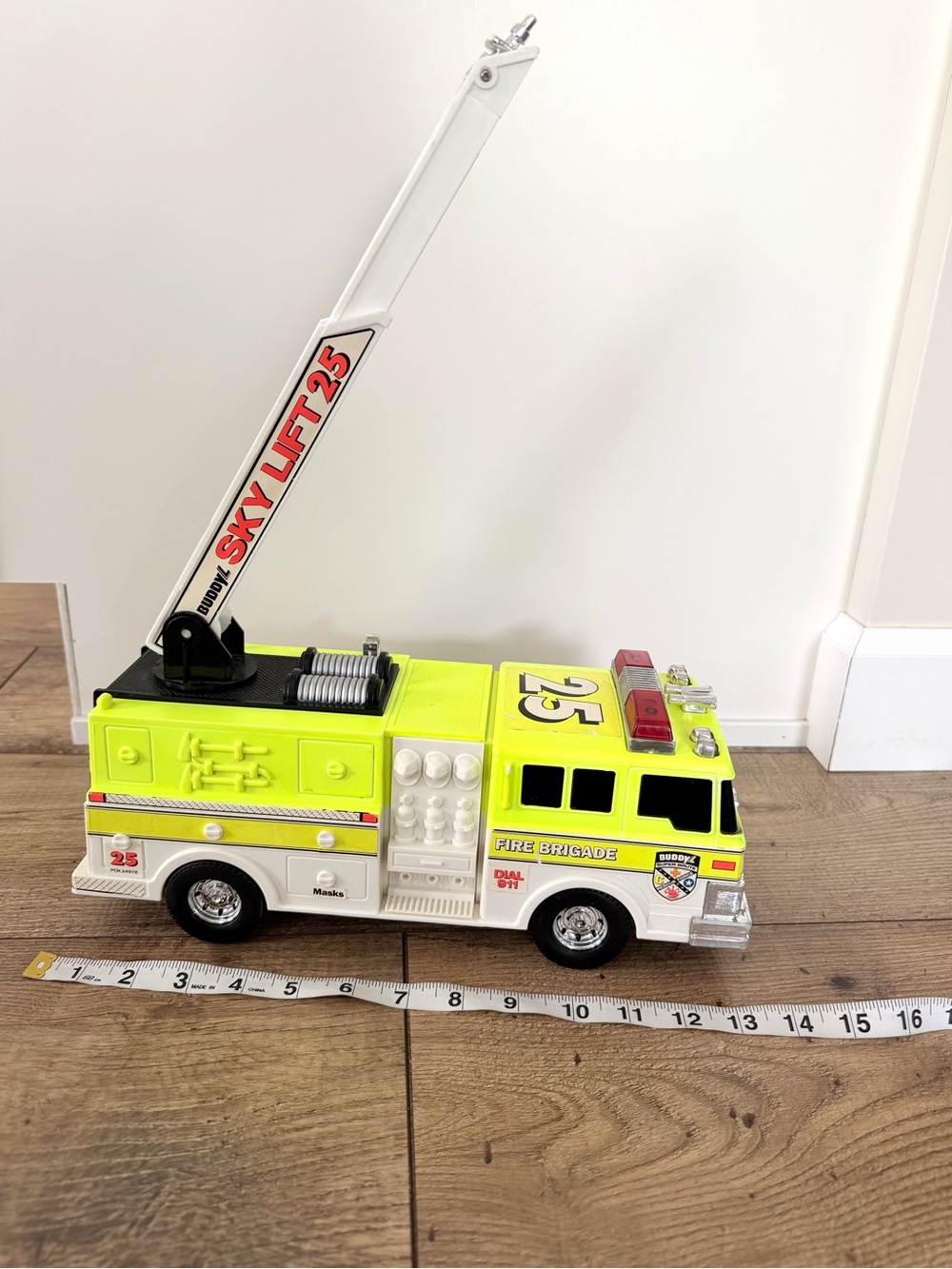 1994 Buddy L Extension Ladder Fire Truck Lights Sounds Sky Lift 25 Super Brute